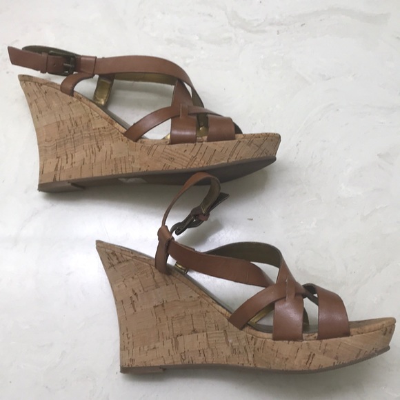 Guess Tan Leather Wedge Sandal Heels - Picture 2 of 4